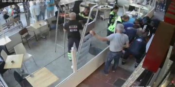 Βίντεο-ντοκουμέντο: Η στιγμή της πτώσης του 45χρονου από τον 6ο όροφο στο Γαλάτσι