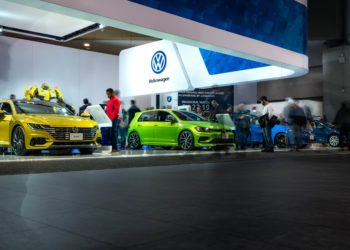 Η εισβολή στη Συρία φρενάρει την επένδυση της Volkswagen στη Τουρκία