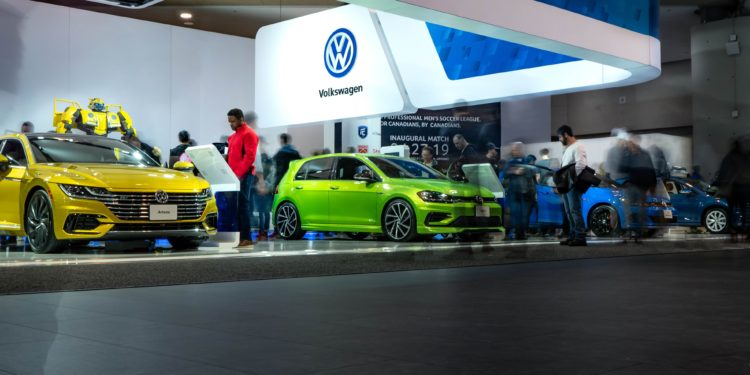 Η εισβολή στη Συρία φρενάρει την επένδυση της Volkswagen στη Τουρκία