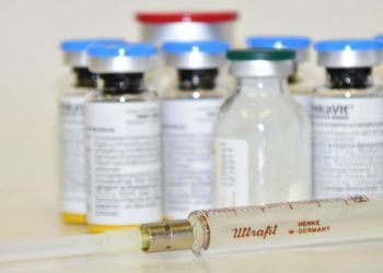 Πέθανε μετά από ενέσεις σιλικόνης στους όρχεις του: «Του έλεγαν να τους κάνει σαν μπάλα», λέει η μητέρα (pic)