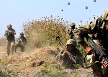 Συγκρούσεις ανάμεσα σε τουρκικές δυνάμεις και τον συριακό στρατό στη βόρεια Συρία