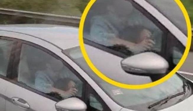 Γυναίκα κάνει στοματικό σεξ στον σύντροφο της ενώ εκείνος οδηγεί με 120 χλμ την ώρα (pics)