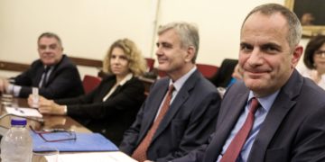 Alldaynews.gr ΕΡΤ: Άγριος καβγάς Ζούλα – Γαμπρίτσου, ακούστηκαν στους διαδρόμους