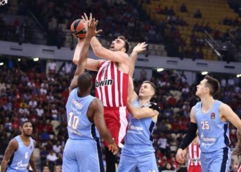 Θρίλερ στο ΣΕΦ: Στην παράταση το Ολυμπιακός-Ζενίτ – Αστοχία στα 3ποντα έφερε…