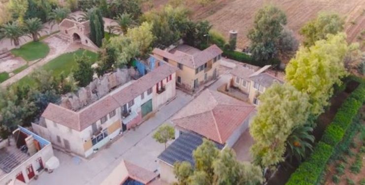 Alldaynews.gr «Άγριες Μέλισσες»: Πάνω από το χωριό Διαφάνι – Το σκηνικό που σε ταξιδεύει στον χρόνο (video)