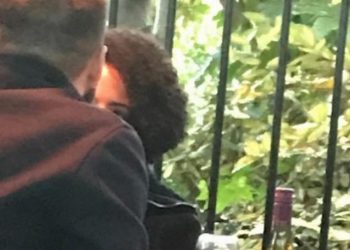 Ο εκπληκτικός τρόπος που βρήκε ένας οπαδός για να δει την ομάδα του ενώ ήταν σε ερωτικό ραντεβού (pic)