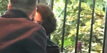 Alldaynews.gr Ο εκπληκτικός τρόπος που βρήκε ένας οπαδός για να δει την ομάδα του ενώ ήταν σε ερωτικό ραντεβού (pic)