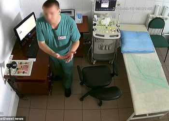 Γυναικολόγος είχε βάλει κρυφή κάμερα στην κλινική και «ανέβαζε» τις ασθενείς του σε σάιτ με π0ρνό (pics)
