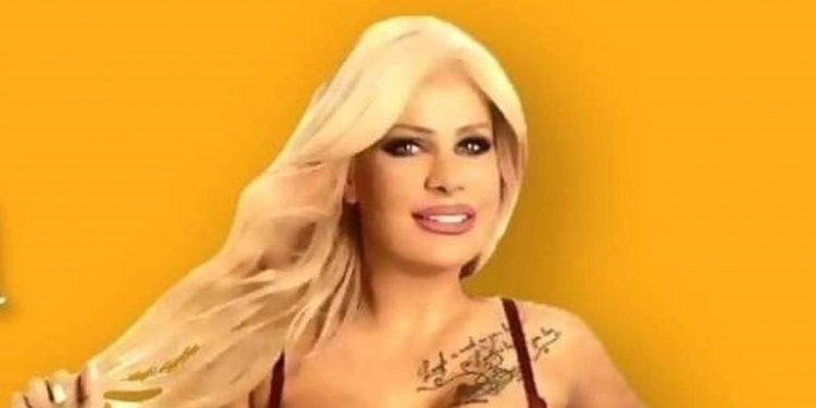 Alldaynews.gr Η Μαίρη στα …καλύτερά της! Με δική της εκπομπή και s3xy όσο ποτέ (pics)