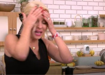 Η Ελένη Μενεγάκη έκανε επικό σαρδάμ: Αντί για ψωμί είπε «ψ…» on air (vid)