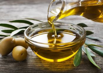 Προσοχή: Ο ΕΦΕΤ ανακαλεί «εξαιρετικά παρθένο ελαιόλαδο» που ήταν… πυρηνέλαιο (εικόνα)