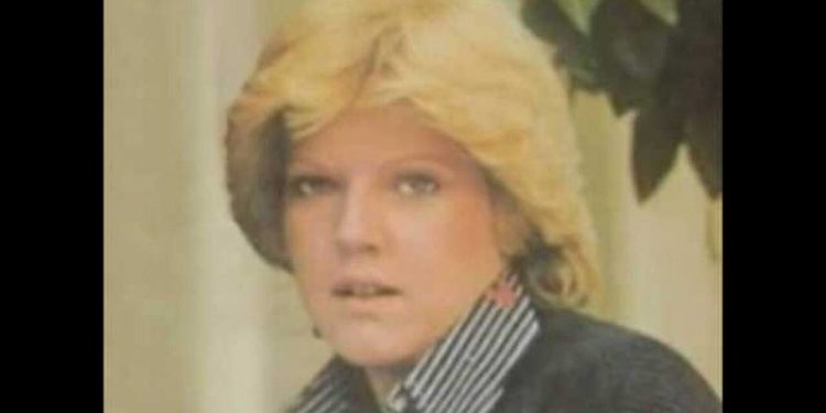 Alldaynews.gr Νεκρή στο διαμέρισμά της βρέθηκε η τραγουδίστρια Ρένα Πάντα