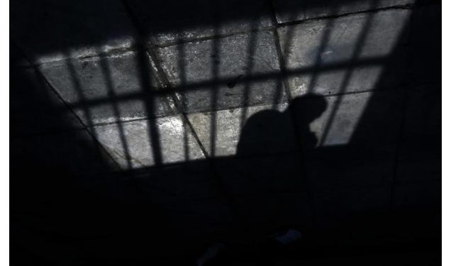 Σοκ στην Κυψέλη! Βρήκαν 27 ψυχές σε safe house με κάγκελα… μέσα – έξω!