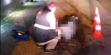 Άγριος ξυλοδαρμός σε μαγαζί στη Αρτέμιδα! Σε άσχημη κατάσταση ο τραυματίας[Σκληρές Εικόνες]