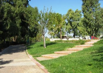 Ζευγάρι τα πέταξε όλα και έκανε σεξ στη μέση του πάρκου![photos]