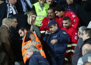 Ηράκλειο: Πρώην βουλευτής κατέρρευσε στο γήπεδο του ΟΦΗ! Εσπευσμένη μεταφορά σε νοσοκομείο