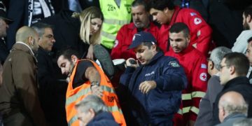 Ηράκλειο: Πρώην βουλευτής κατέρρευσε στο γήπεδο του ΟΦΗ! Εσπευσμένη μεταφορά σε νοσοκομείο