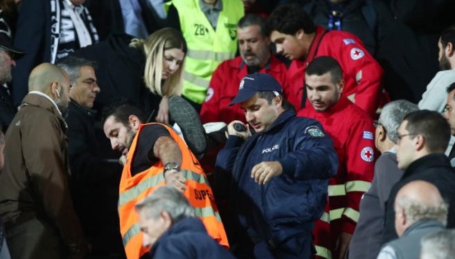 Ηράκλειο: Πρώην βουλευτής κατέρρευσε στο γήπεδο του ΟΦΗ! Εσπευσμένη μεταφορά σε νοσοκομείο