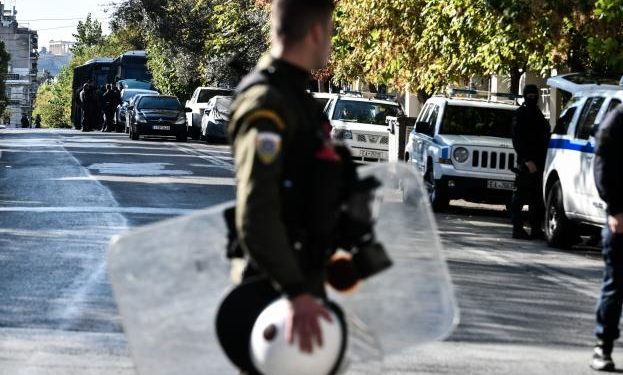 Κλέων Γρηγοριάδης: Η 16χρονη κόρη μου δέχτηκε σεξιστική επίθεση από άνδρα των ΜΑΤ (Video)