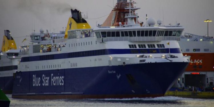 Alldaynews.gr Εισροή υδάτων στο Βlue Star με 132 επιβαίνοντες