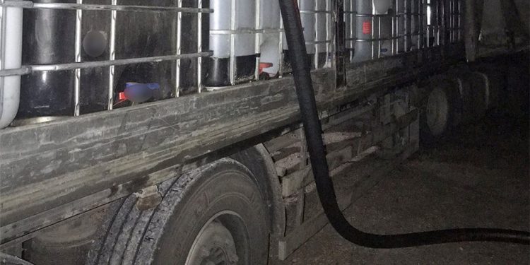 Κύκλωμα νοθείας καυσίμων: Είκοσι πρατήρια στην Αττική έβαζαν οινόπνευμα αντί βενζίνης – “Έβαζες 10 ευρώ και τελείωνε σε μισή ώρα”