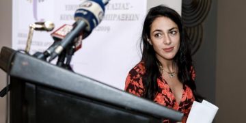 Alldaynews.gr Νέο «χτύπημα» Δόμνας: Στην ΑΣΟΕΕ βρέθηκαν όπλα στα οποία έχει πρόσβαση ο στρατός της Συρίας! (Audio)