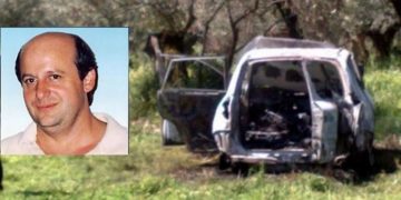 Alldaynews.gr Στο εδώλιο για τη δολοφονία του δασκάλου – Στενή συγγενής ο κατηγορούμενος για το ανατριχιαστικό έγκλημα!
