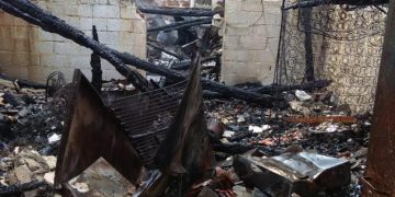 Alldaynews.gr Στάχτη το σπίτι πασίγνωστού πολιτικού στη Θεσσαλία(photos)