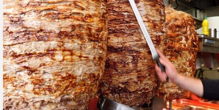 Alldaynews.gr Πασίγνωστος Έλληνας ηθοποιός έγινε σουβλατζής!