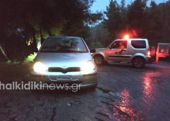 Σε χαράδρα της Χαλκιδικής βρέθηκε νεαρή οδηγός που είχε ξεκινήσει από τη Θεσσαλονίκη! (pics)