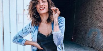 Alldaynews.gr Η Μαίρη Συνατσάκη εξομολογείται για τον αριθμό συντρόφων και το τέλος της φιλίας της με τον Σπύρο Σαμοϊλη (Video)