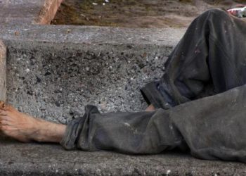 Ήταν από «τζάκι» αλλά πέθανε μόνος κι άστεγος