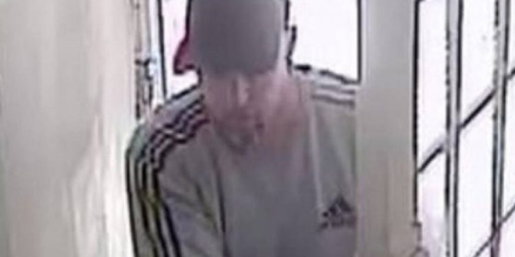 Alldaynews.gr Φρίκη: Έδεσε τη μητέρα με καλώδια και βίασε τα παιδιά της