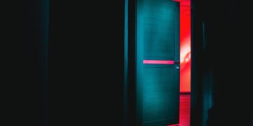 Alldaynews.gr Κρήτη: Αυτοϊκανοποιούνταν κρυφοκοιτάζοντας τις κόρες του στο μπάνιο!