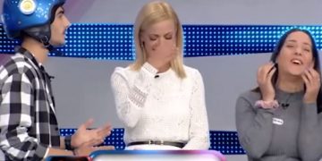 Alldaynews.gr Στο Ρουκ-Ζουκ αντί για «λεβιές» περιέγραφαν την λέξη «λεσβίες (vid)