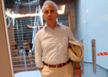 «Ρίξτε τους πρόσφυγες στο Αιγαίο»: Ρατσιστικό παραλήρημα από στέλεχος της ΝΔ στην Κοζάνη