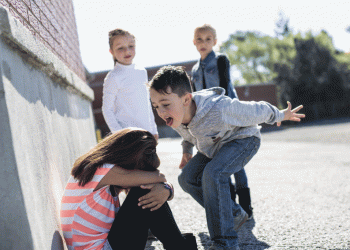 Alldaynews.gr Γονείς προσοχή! Οκτώ στα δέκα περιστατικά bullying συμβαίνουν στο σχολείο