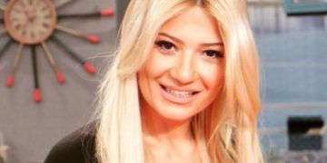 Alldaynews.gr Σε σοβαρό τροχαίο η Φαίη Σκορδά – Έχασε τον έλεγχο του πολυτελούς αυτοκινήτου της και…