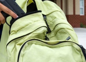 Ψεύτικο το όπλο που έβγαλε ο μαθητής σε σχολείο των Μοιρών