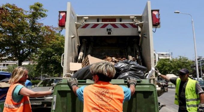 Alldaynews.gr Είμαι μόνη μου, κάποια στιγμή θόλωσα και το πέταξα, λέει η 24χρονη μητέρα