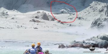 «Δεν επέζησε κανείς στο νησί»: Τραγικός επίλογος για την ηφαιστειακή έκρηξη στη Ν. Ζηλανδία (pics, video)