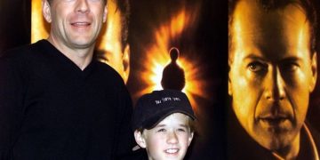 Alldaynews.gr Τι απέγινε ο πιτσιρικάς που έβλεπε “νεκρούς ανθρώπους”