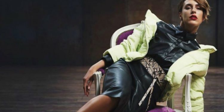 Alldaynews.gr Η Κάτια του GNTM κρύβει χρόνια, λέγοντας πως είναι μικρότερη (pic)