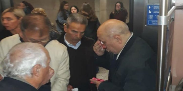 Αίμα,μπουνιές και σπασμένα γυαλιά στο μετρό του Συντάγματος (pics, vid)