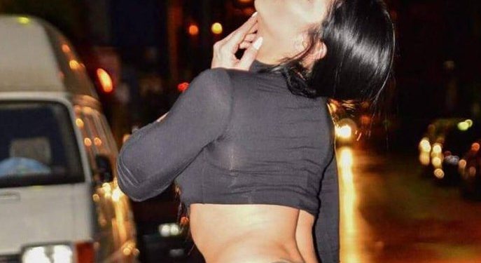 Ελληνίδα τα πέταξε όλα και έκοβε βόλτες στο κέντρο της Αθήνας![photos]