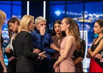 Πανικός στην παραγωγή του «GNTM»: Παίκτρια πιάστηκε να αλκοόλ και κινητό