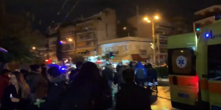 Τροχαίο ΣΟΚ στην Καλλιθέα: Ταξί παρέσυρε πεζό[video]