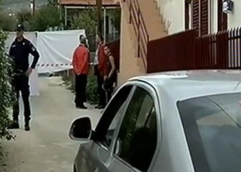 Παραδόθηκαν οι Δολοφόνοι: Αυτοί είναι οι  Ρομά που σκότωσαν την 73χρονη με το αυτοκίνητο