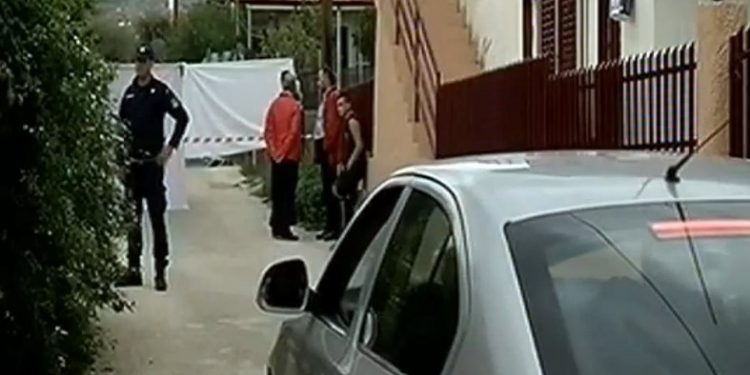 Alldaynews.gr Παραδόθηκαν οι Δολοφόνοι: Αυτοί είναι οι  Ρομά που σκότωσαν την 73χρονη με το αυτοκίνητο