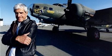 Εντοπίζουν αεροπλάνο στη ζούγκλα μετά από 68 χρόνια – Όταν είδαν το εσωτερικό του δεν πίστευαν στα μάτια τους[photos]